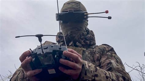 Stipendio medio ucraina Pilota Droni