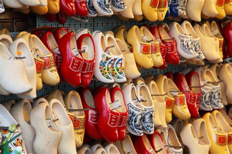 Dutch Clog History