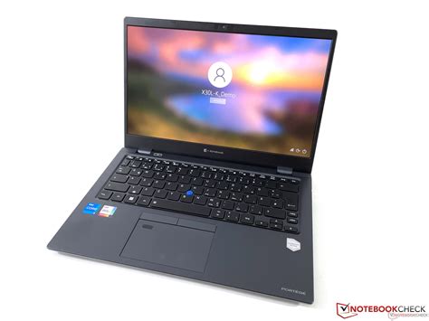 Dynabook X30L