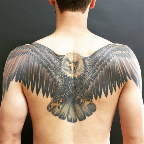 10 Majestic Eagle Tattoo Ideas to Showcase Your Strength and Freedom On Your Back