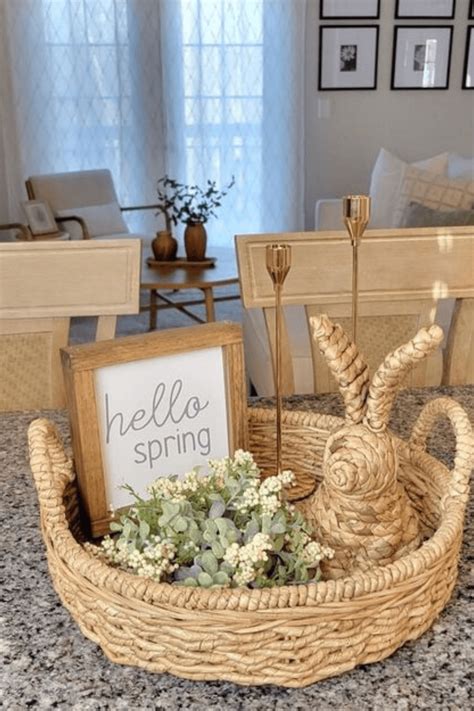 Easter Tray Decor