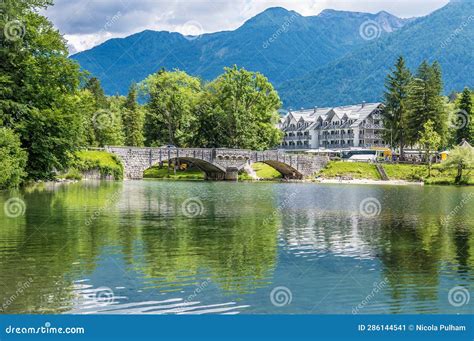 Eastern Shore Lake View