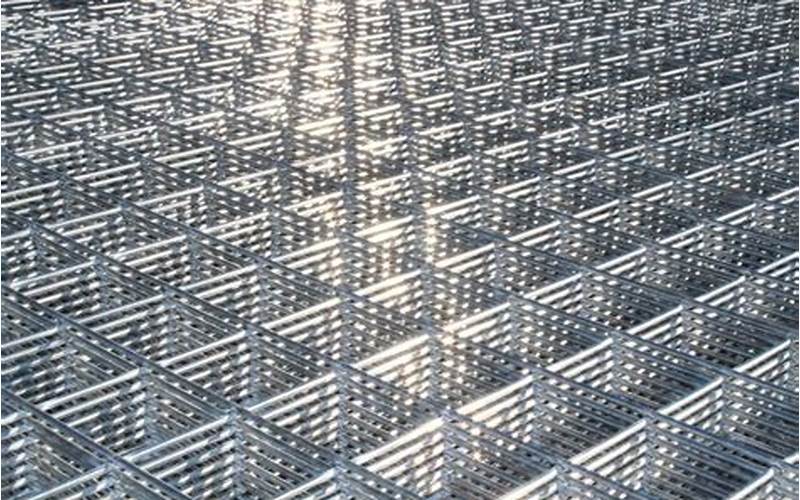 Easy Installation And Assembly Of Commercial Grade Mesh Panels