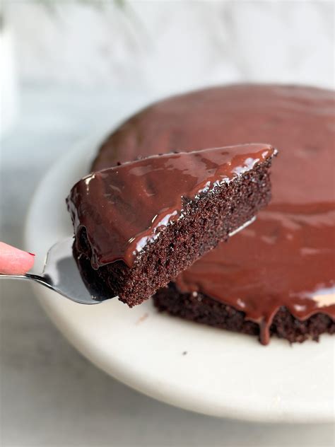 Easy Chocolate Cake Recipe
