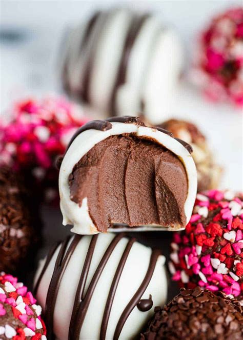 Easy Chocolate Truffles Recipe