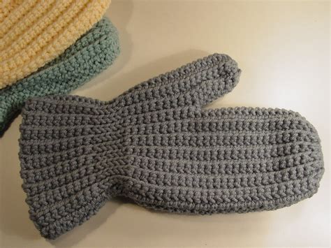 Easy Sideways Crochet Mittens Pattern Free