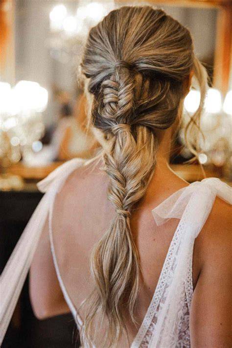 Easy Updos for Brides