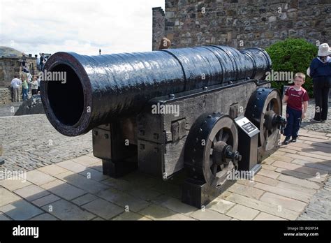 Edinburgh Castle cannon