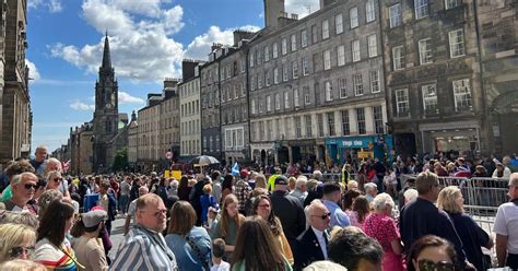 Edinburgh Crowds