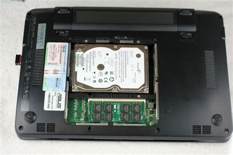 Swapping Out the Asus Eee PC 1000HE Hard Drive HowTo Upgrade Your