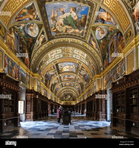 El Escorial interior