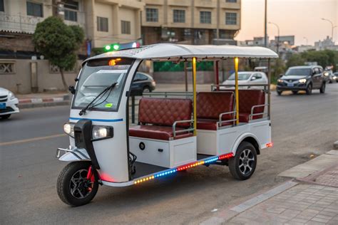 Electric Tuk Tuk Transfer