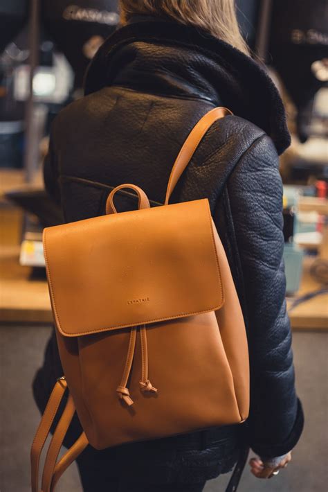 Elegant Backpack Women Outfit: The Perfect Accessory For Fashionable Women