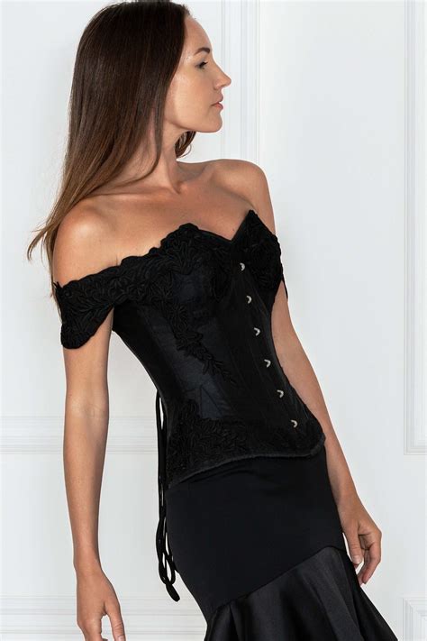Elegant Silhouettes: Styling with Corset Tops