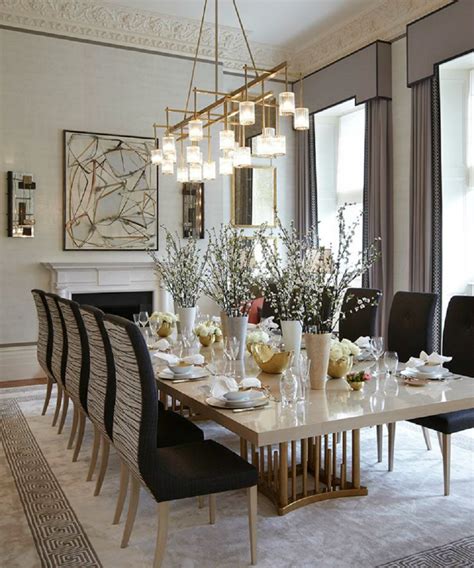 Elegant Dining Room Table Setting