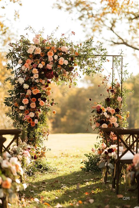 Elegant Fall Wedding Backdrops