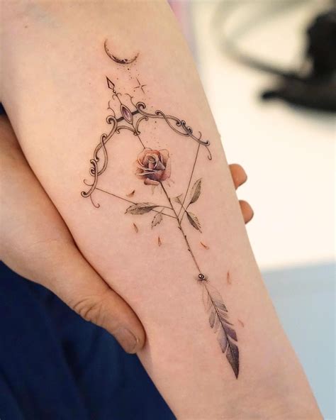 38 Elegant Moon Tattoo Designs For Women 2020 Xuzinuo