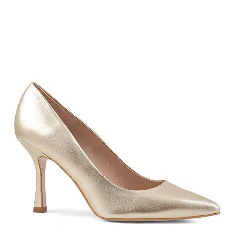Elegant Pumps
