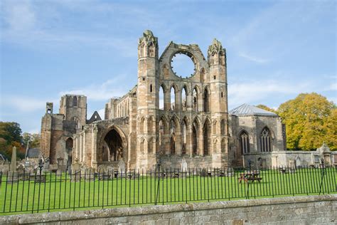 Elgin Cathedral tips