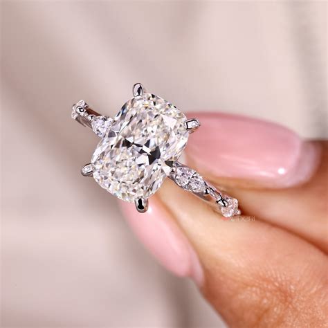 Elongated Ring Shapes