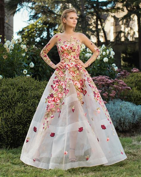 Embroidered Dress Styles: A Detailed Look