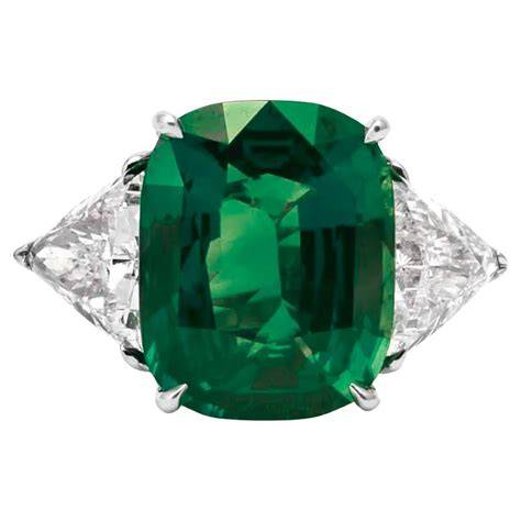 Emerald Diamond Ring Green