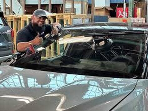 Emergency Auto Glass Repair Riverside CA