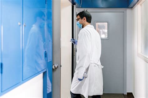 Emergency Cabinet Repair