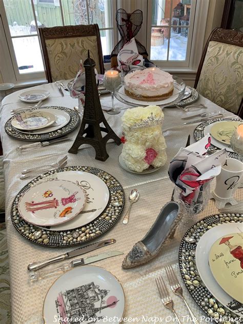 Emily in Paris Setting