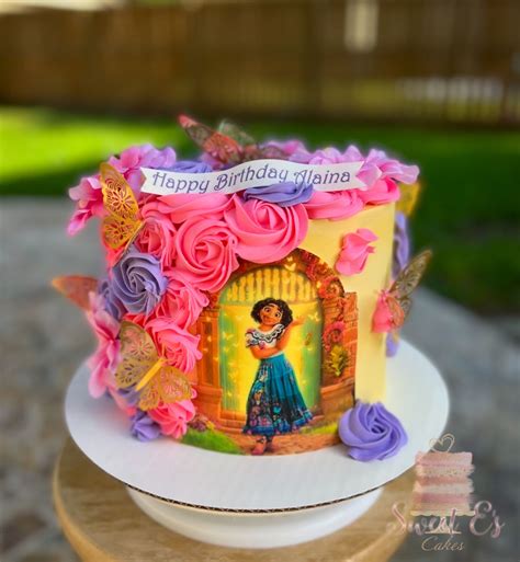 Encanto Cakes