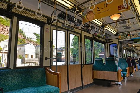 Enoden Railway interior