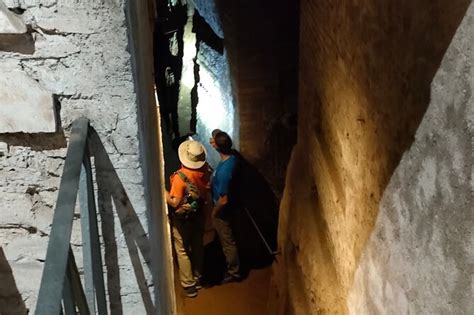 Ensuring smooth private tour