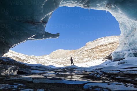 Entering the Ice Cave