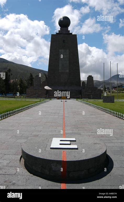 Equator Line Mitad Del Mundo