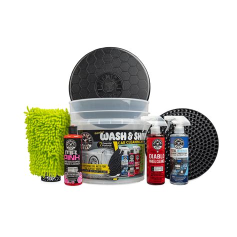 Essential Components of a Top-Notch Car Wash Kit