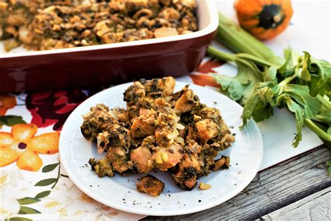 Essential Ingredients for Authentic Oyster Stuffing