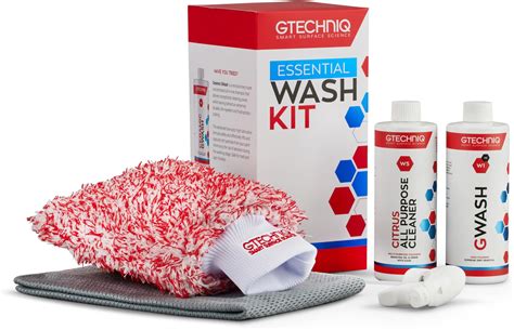 Essential Items in a Top-Notch Car Wash Kit Microfiber