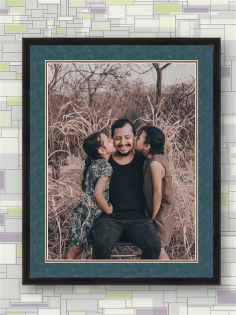 Essential Tips for Choosing A Frame Around A Rectangular Family Portrait