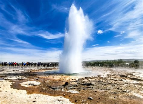 Essentials Iceland Tour