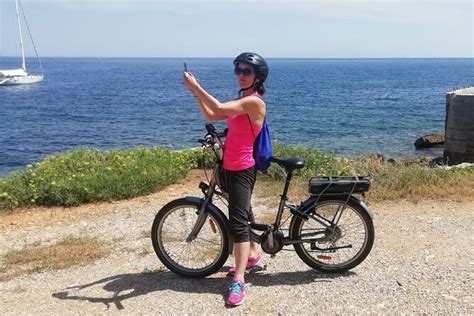 Essentials for E-Bike Tour
