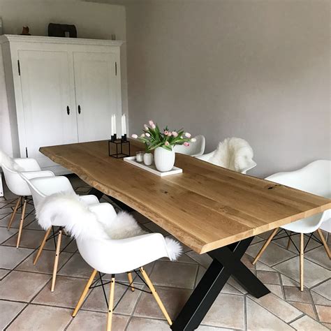 Esstisch Massivholztisch Holztisch Eichentisch Baumkante