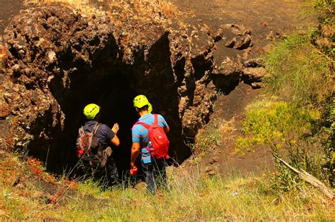 Etna caves