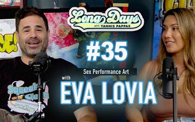 Eva Lovia Performance