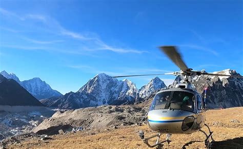 Everest Helicopter Flight Experience