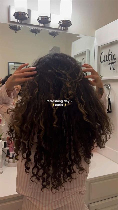 Everyday Maintenance and Refreshing Curls