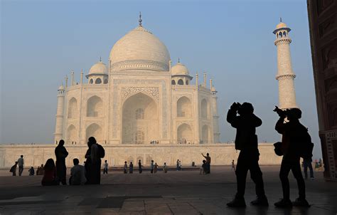 Experience Taj Mahal