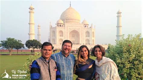 Experienced Guide Taj Mahal