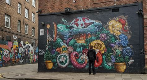 Experiencing street art