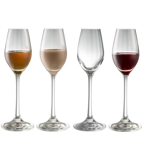Expert sherry taster