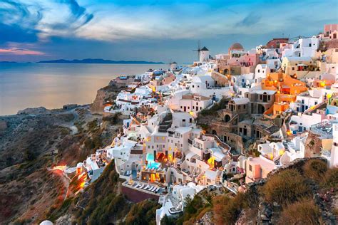 Explore Oia